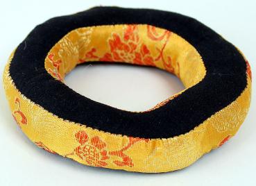 KLEINES GELBES KLANGSCHALENKISSEN RING DONUT HANDARBEIT BROKAT NEPAL