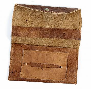 Preview: Aus Büffelleder handgearbeiteter Tabaksbeutel Tasche aus Nepal