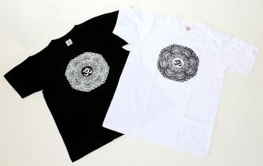 Preview: SCHWARZES OM MANDALA T-SHIRT GRÖßE XL AUS 100% BAUMWOLLE  NEPAL HANDBEDRUCKT