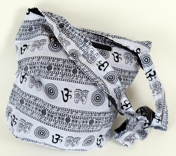 WEIßE MIT OM + SYMBOLEN VERZIERTE TASCHE